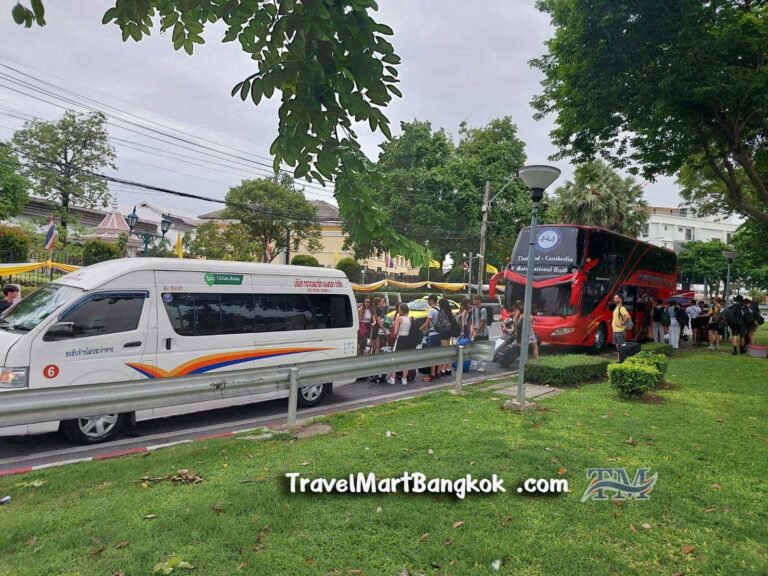 Bus to Cambodia-9-8-2023